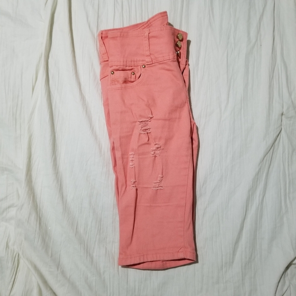 Shorts - Picture 4 of 6